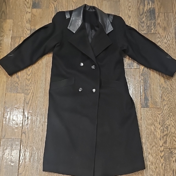 Jackets & Blazers - VINTAGE Black Double-Breasted Women's Coat